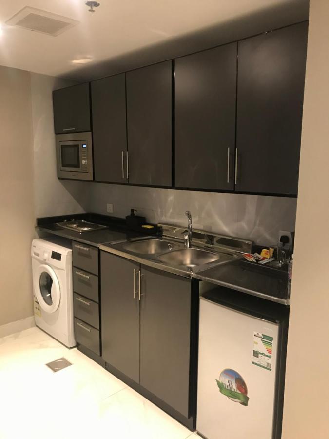 Durrat Arak Furnished Apartments Dzsidda Kültér fotó